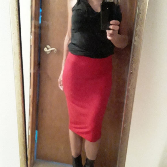 Red Pencil Skirt - Picture 2 of 8